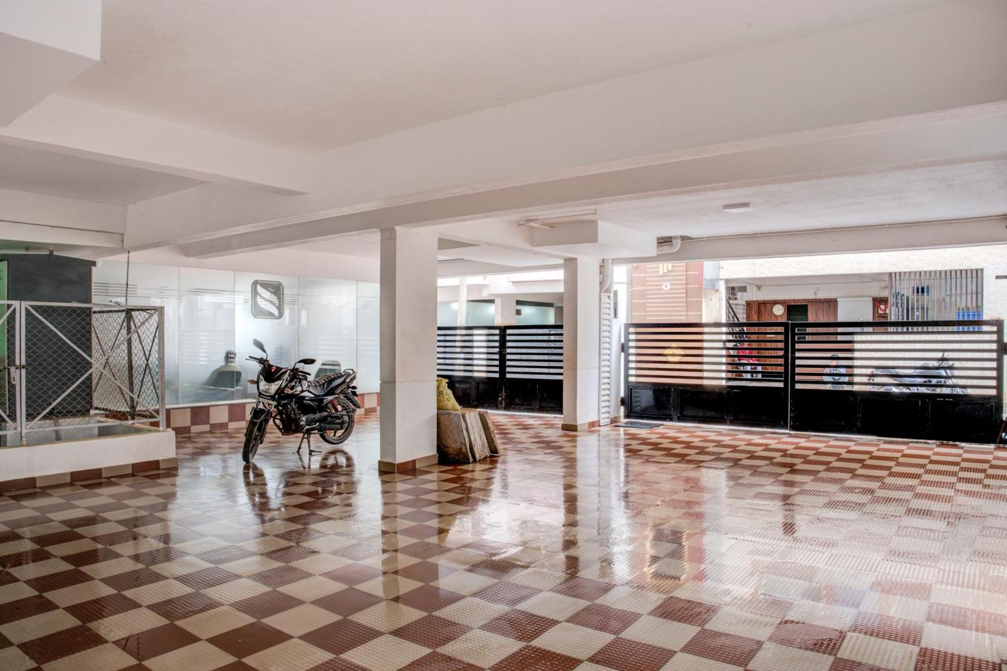 Hotel Sterling Inn Bangalore International Airport Yelahanka Zewnętrze zdjęcie